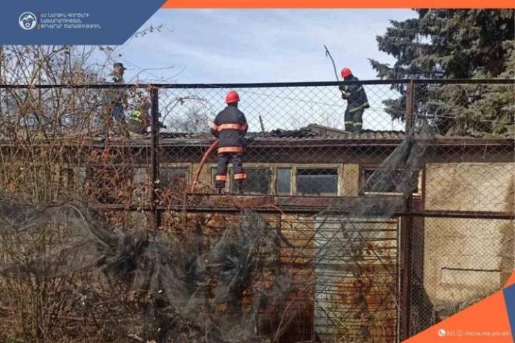 Հրշեջները մարել են Վանաձորում բռնկված հրդեհը