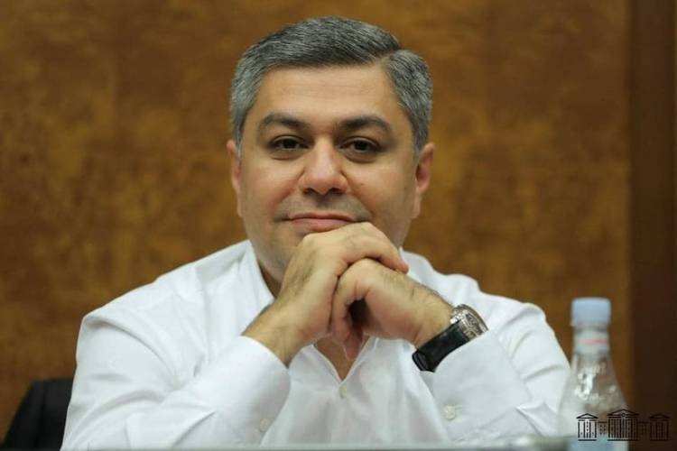 Ես վստահ եմ, որ գյումրեցիներն ընտրելու են ընդդիմադիր թեկնածուի․ Արթուր Վանեցյան