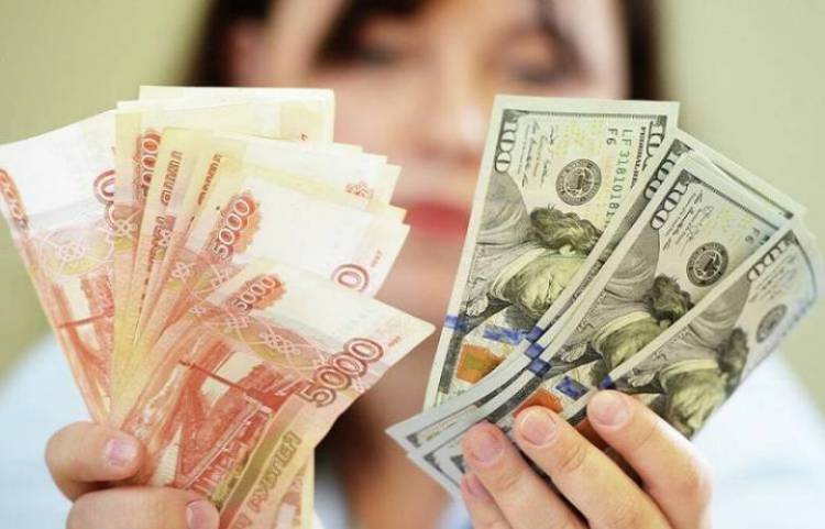 Դոլարը թանկացել է, ռուբլին՝ էժանացել․ փոխարժեքն՝ այսօր