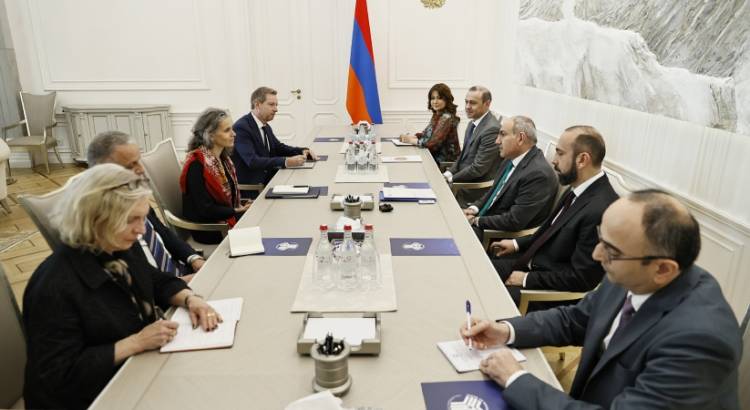 Փաշինյանն ընդունել է ԵՄ հատուկ ներկայացուցիչ Մագդալենա Գրոնոյին