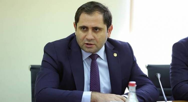 ՊՆ կանայք վիրավորված են Սուրեն Պապիկյանից. «Հրապարակ»