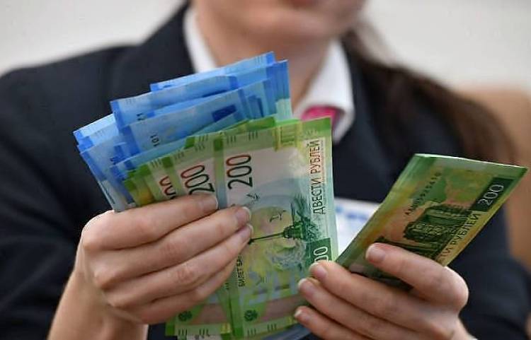 Դոլարն ու եվրոն թանկացել են, ռուբլին ևս արժևորվել է. փոխարժեքն այսօր