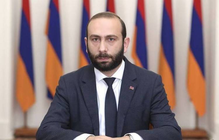 Ես կնախընտրեի կենտրոնանալ ներկայի և ապագայի վրա. Միրզոյան