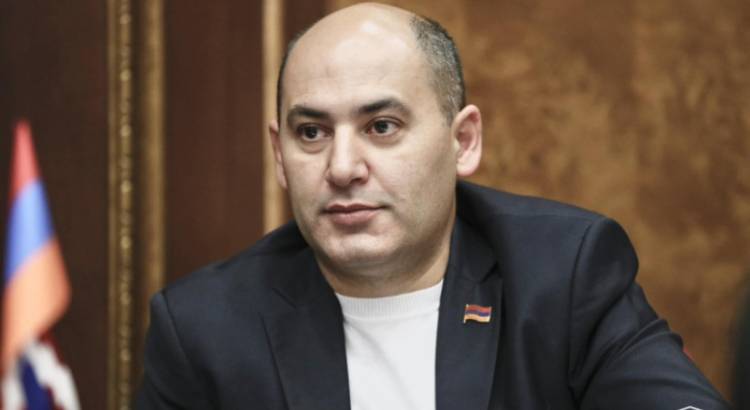Մարտուն Գրիգորյանն ավագանու անդամության իքնաբացարկ է հայտնել