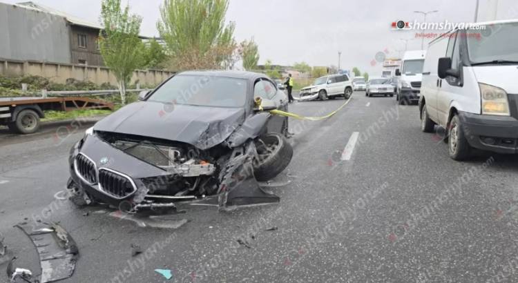 Վթար՝ Երևան-Աշտարակ ճանապարհին, բախվել են «BMW» ու «Mitsubishi»-ն. Shamshyan