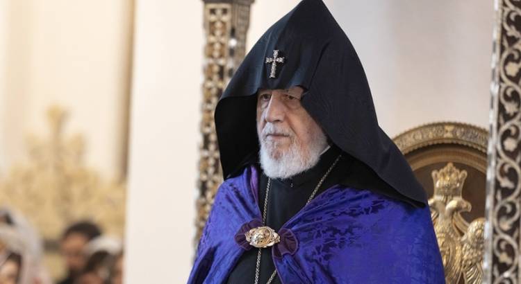Կաթողիկոսը մեկնել է Վատիկան