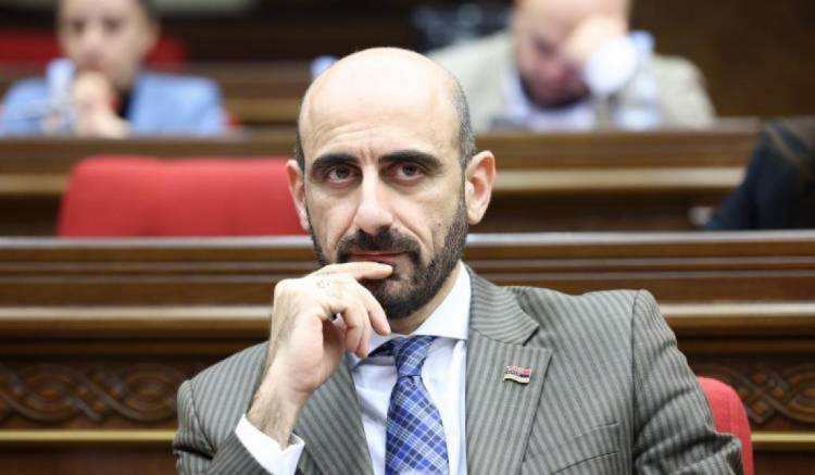 Նարեկ Զեյնալյանը հայտնվել է․ «Հրապարակ»