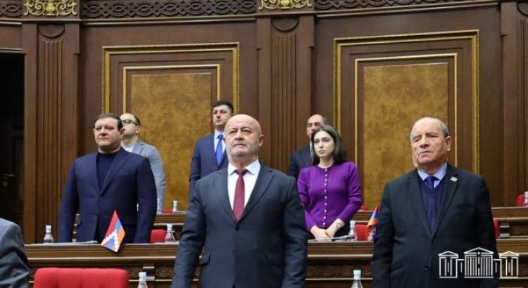 Անկախները վարչապետի թեկնածու կառաջադրեն․ «Հրապարակ»
