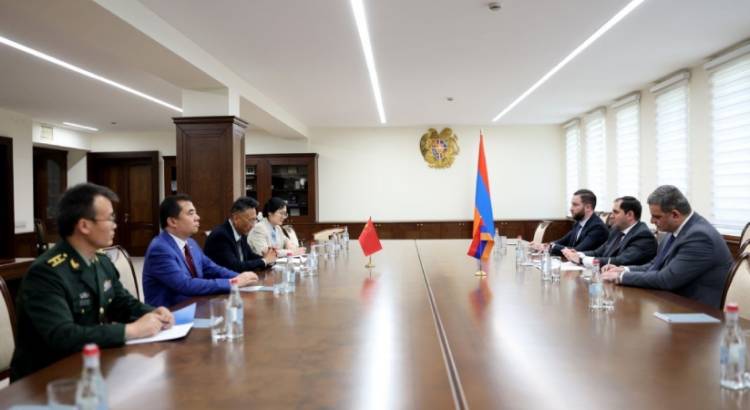 Պապիկյանն ընդունել է Չինաստանի նորանշանակա դեսպանին