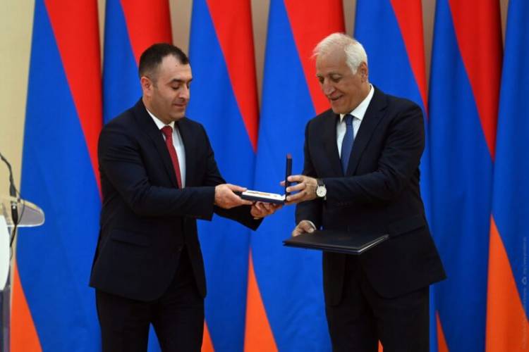 Ներքին գործերի նախարարության մի շարք ծառայողներ պարգևատրվել են պետական բարձր պարգևներով