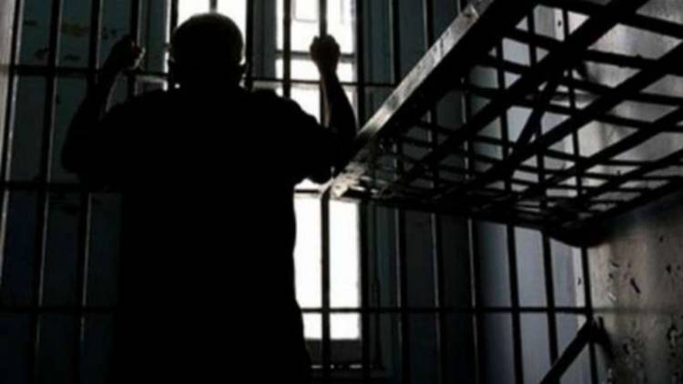 Շիրակի մարզի ընդհանուր իրավասության դատարանի շենքում կալանավորվածը փորձել է հրկիզել իրեն